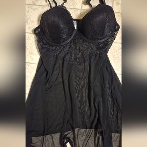 Elegant Black Lace Chemise,, Brand New